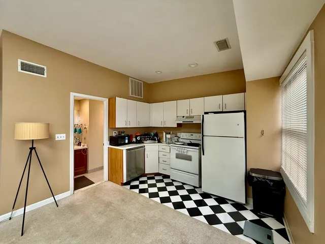 $2,000 | 21 Linden Street, Unit 409, Quincy, MA 02170