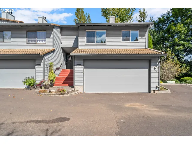 $290,000 | 6233 Meridian Circle, West Linn, OR 97068