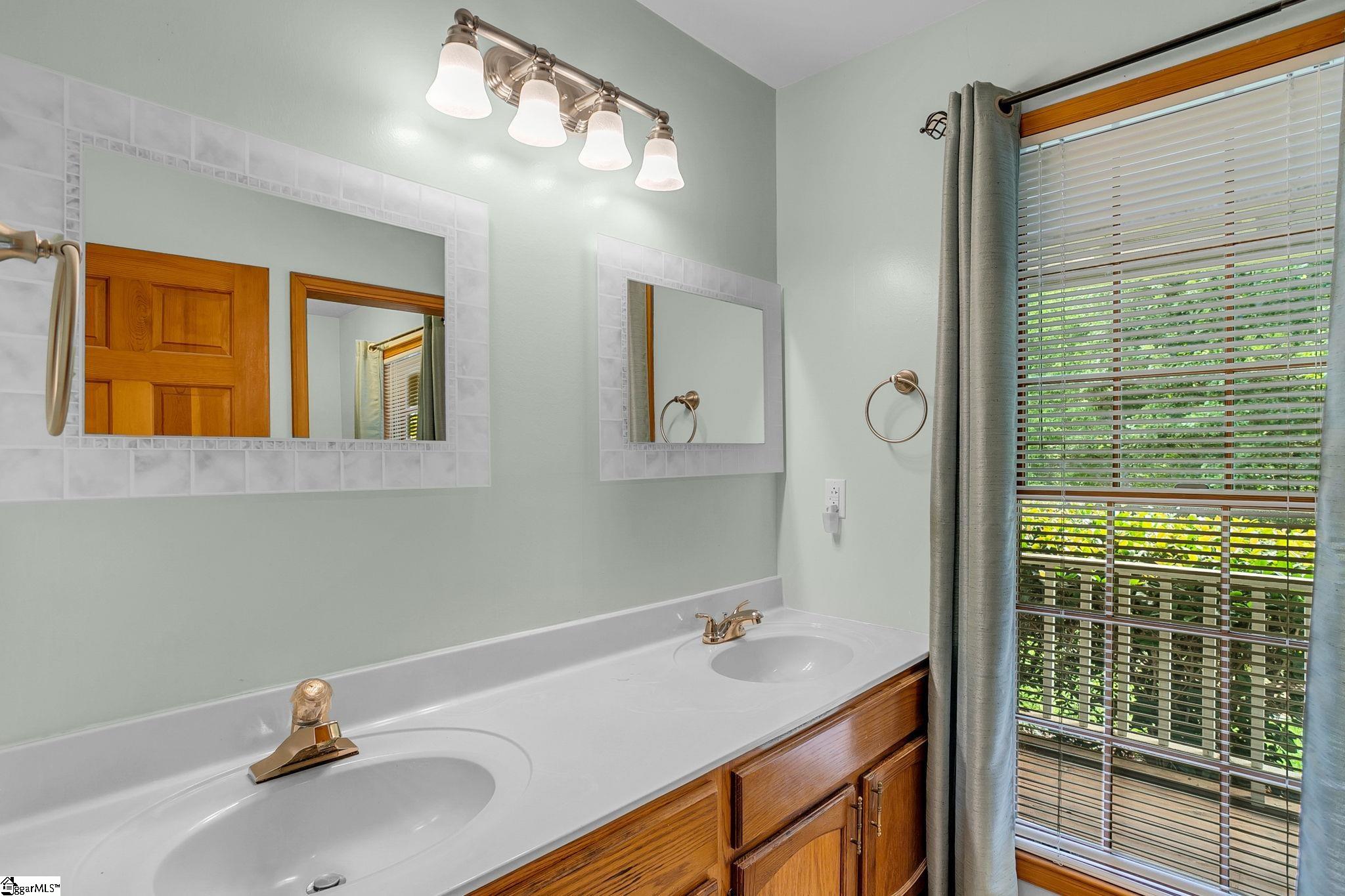 1004 Ridgeview Drive Pendleton, SC 29670 - Photo 17 of 44