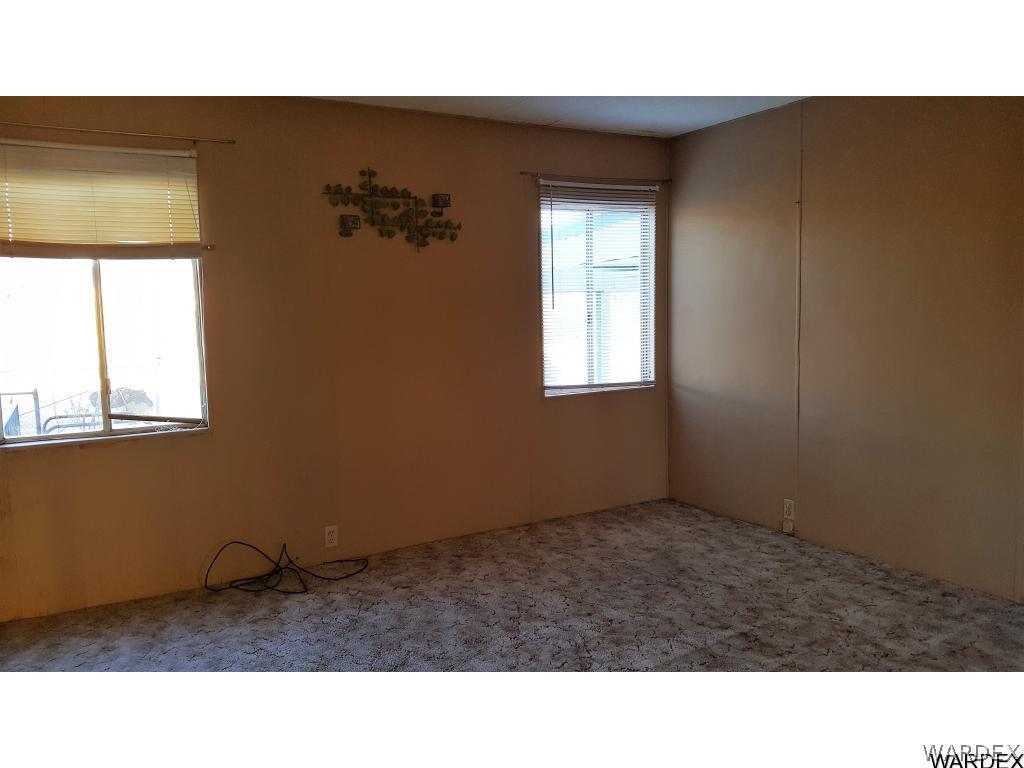 511 North Hunt Road Golden Valley, AZ 86413 - Photo 20 of 36