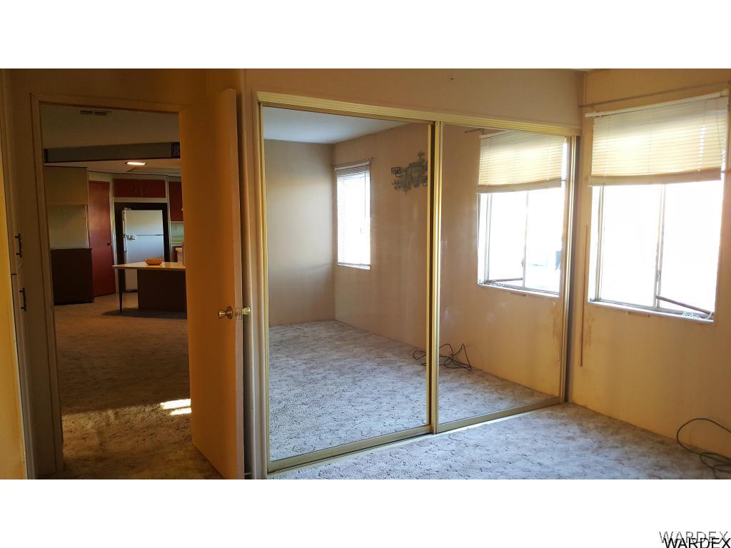 511 North Hunt Road Golden Valley, AZ 86413 - Photo 21 of 36