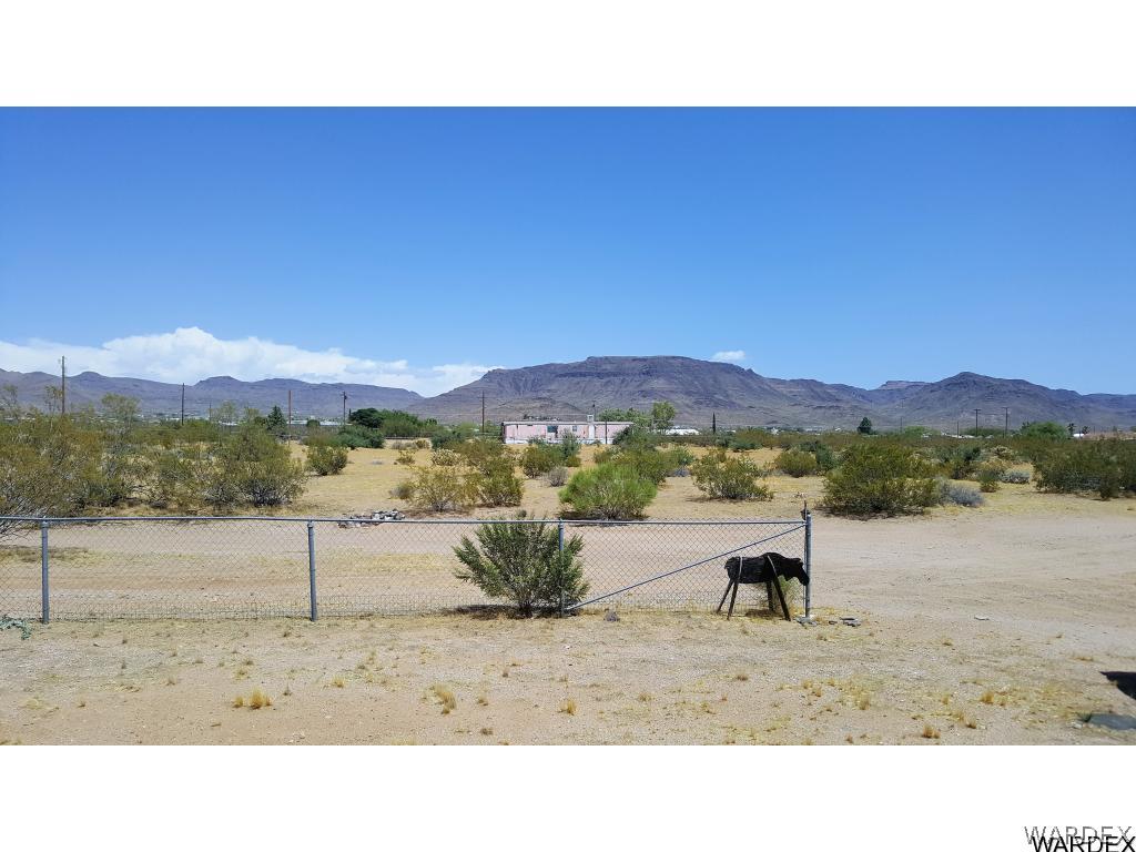 511 North Hunt Road Golden Valley, AZ 86413 - Photo 33 of 36