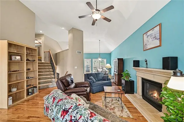 $425,000 | 3110 Northeast 91st Terrace, Kansas City, MO 64156