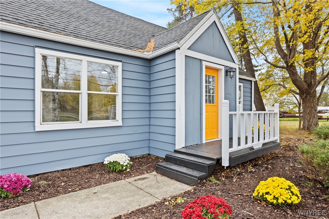 8145 Erie Road Evans, NY 14006 - Photo 2 of 50