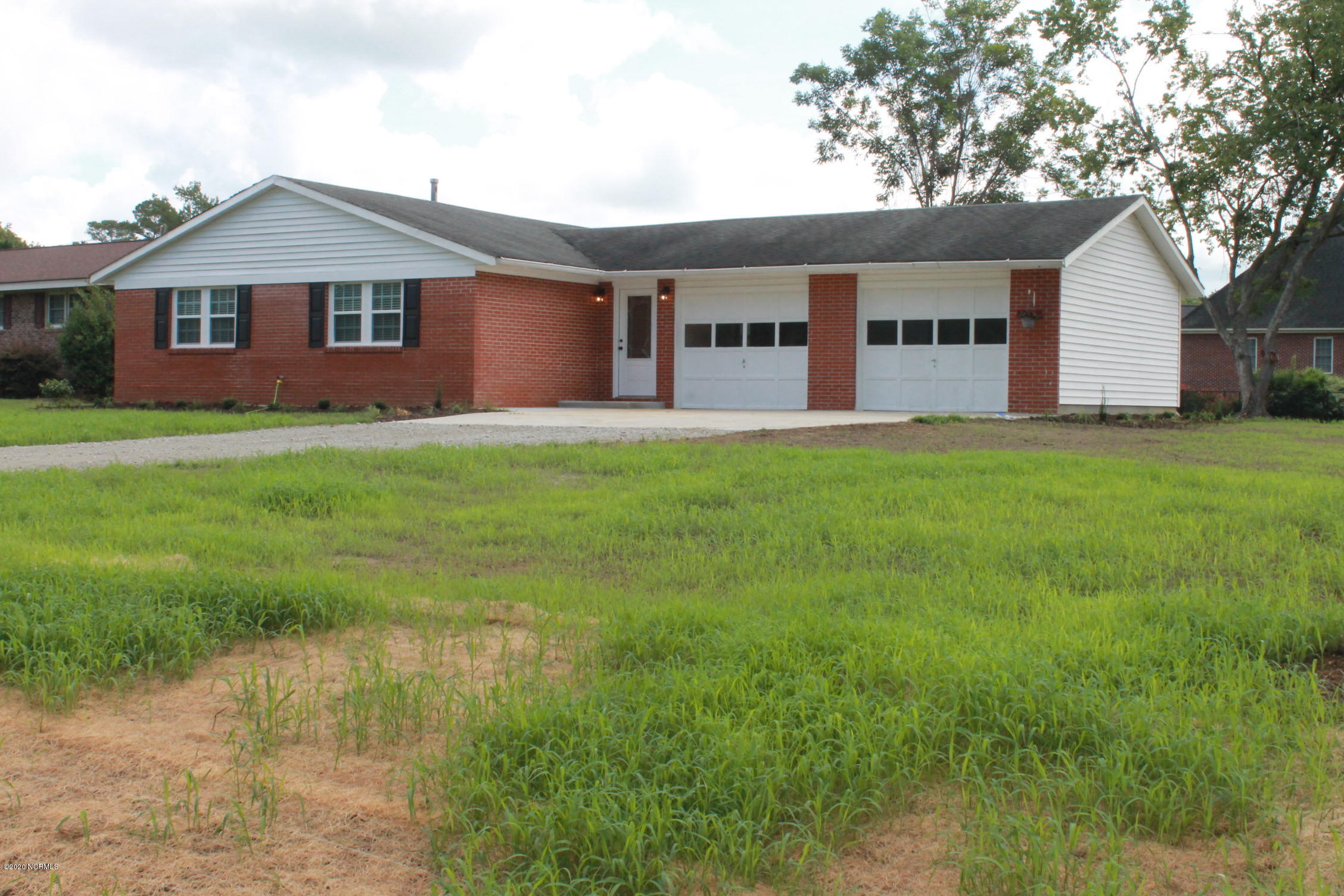 475 Inman Lake Road Whiteville, NC 28472 - Photo 3 of 48 IMG_4838