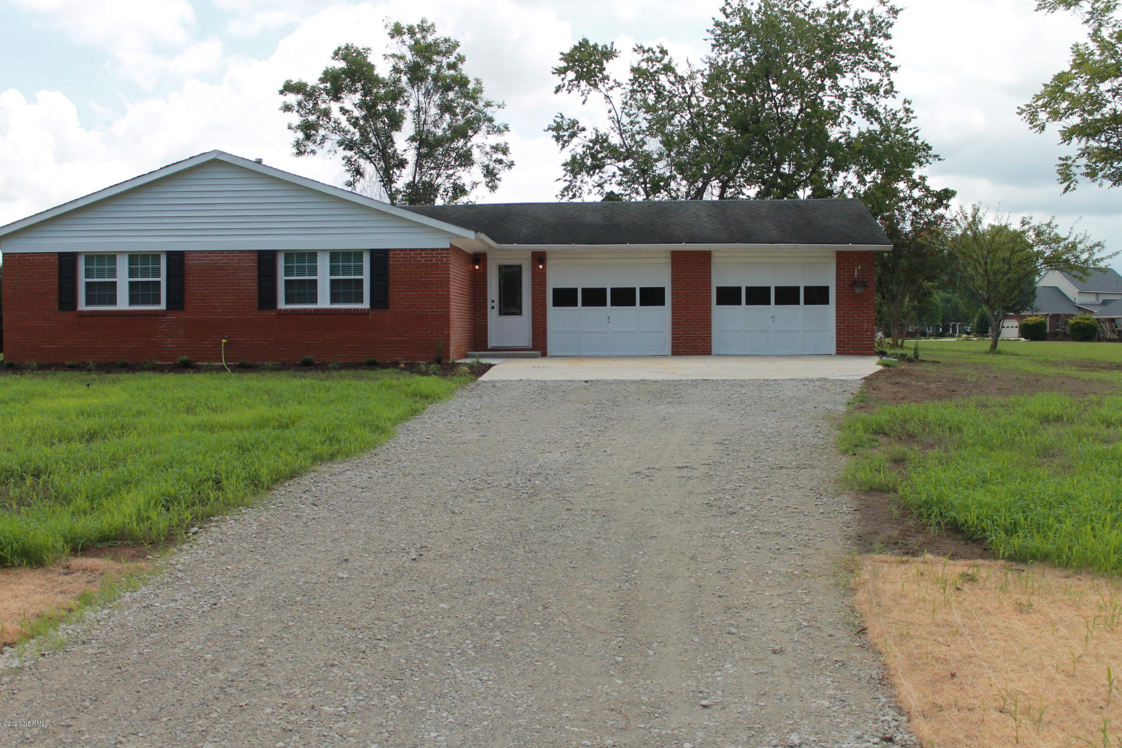 475 Inman Lake Road Whiteville, NC 28472 - Photo 4 of 48 IMG_4839
