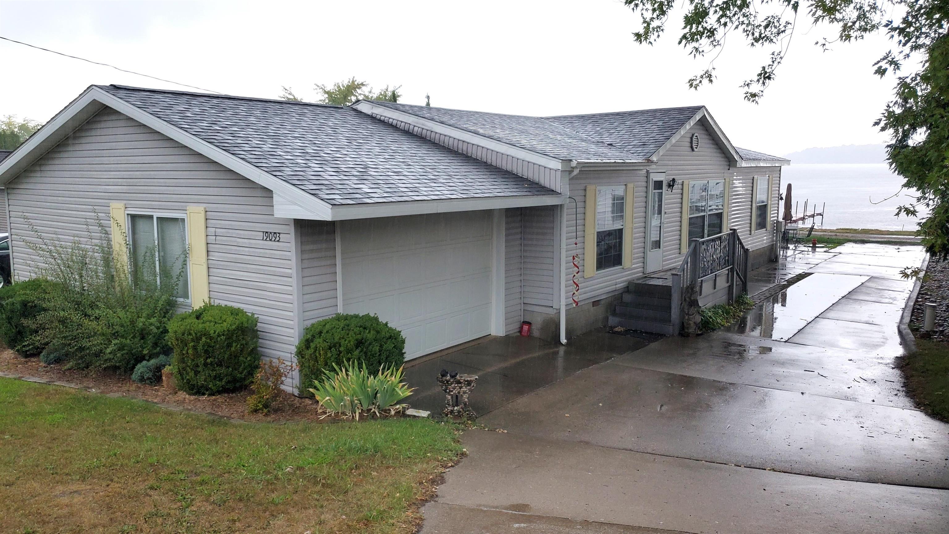 19093 Pike Street Rodney, MI 49342 - Photo 1 of 46