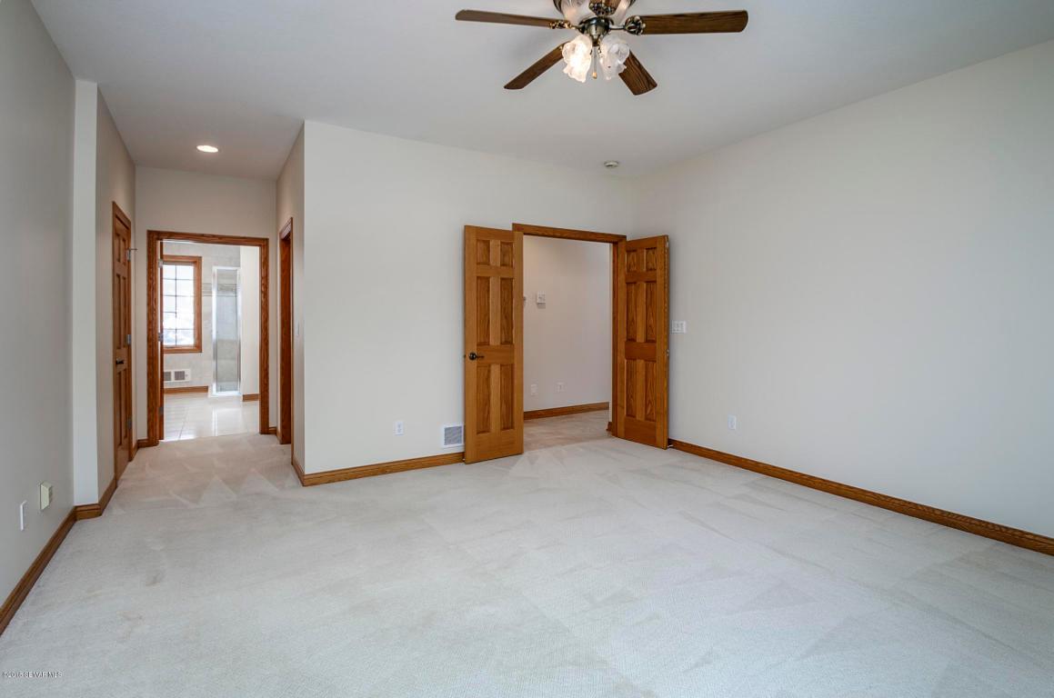44 River Bluff Place Northwest Rochester, MN 55901 - Photo 19 of 41