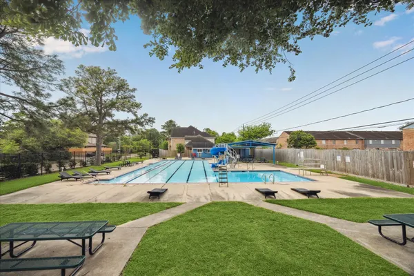 $4,200 | 14127 Britoak Lane, Houston, TX 77079