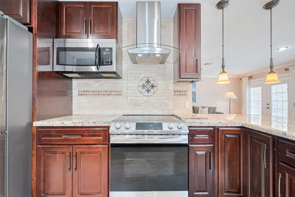 $4,200 | 14127 Britoak Lane, Houston, TX 77079