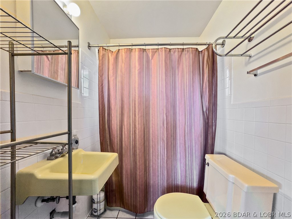 33303 Bass Point Road, Unit 14 Sunrise Beach, MO 65079 - Photo 13 of 34 Bathroom