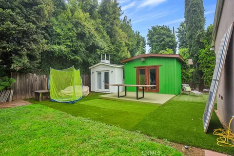 $6,900 | 3442 Laurel Canyon Boulevard, Studio City, CA 91604