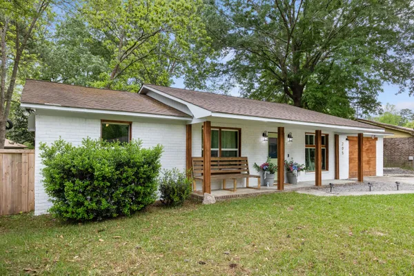 $329,000 | 205 Bristow Drive, Summerville, SC 29483
