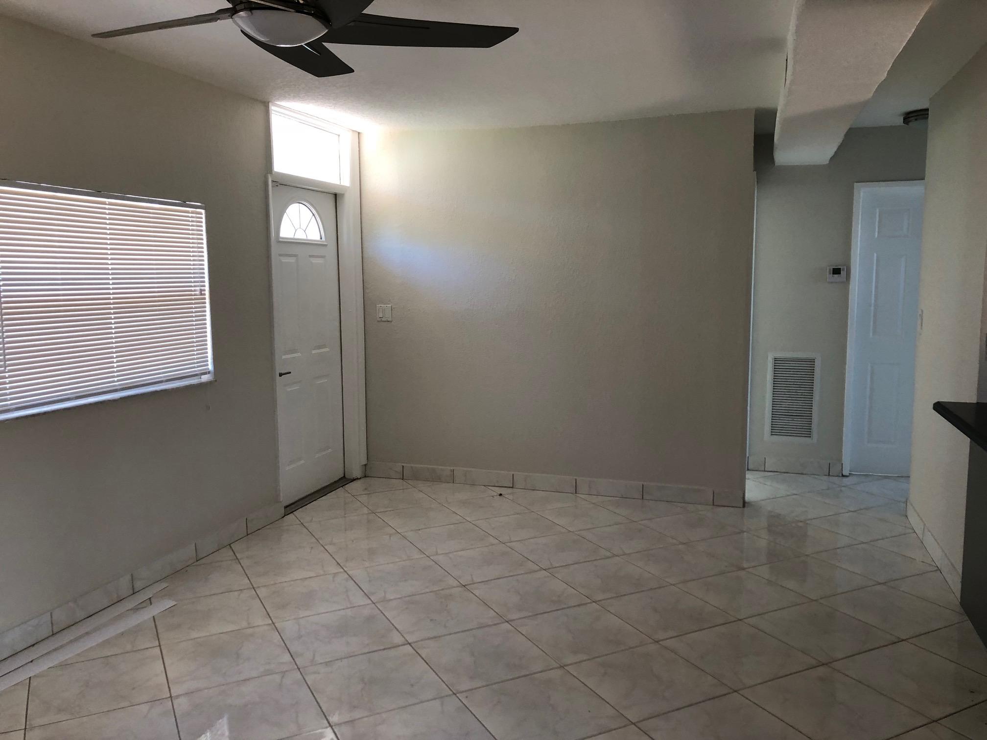 327 Lancaster Street Boca Raton, FL 33487 - Photo 3 of 14 IMG_0802