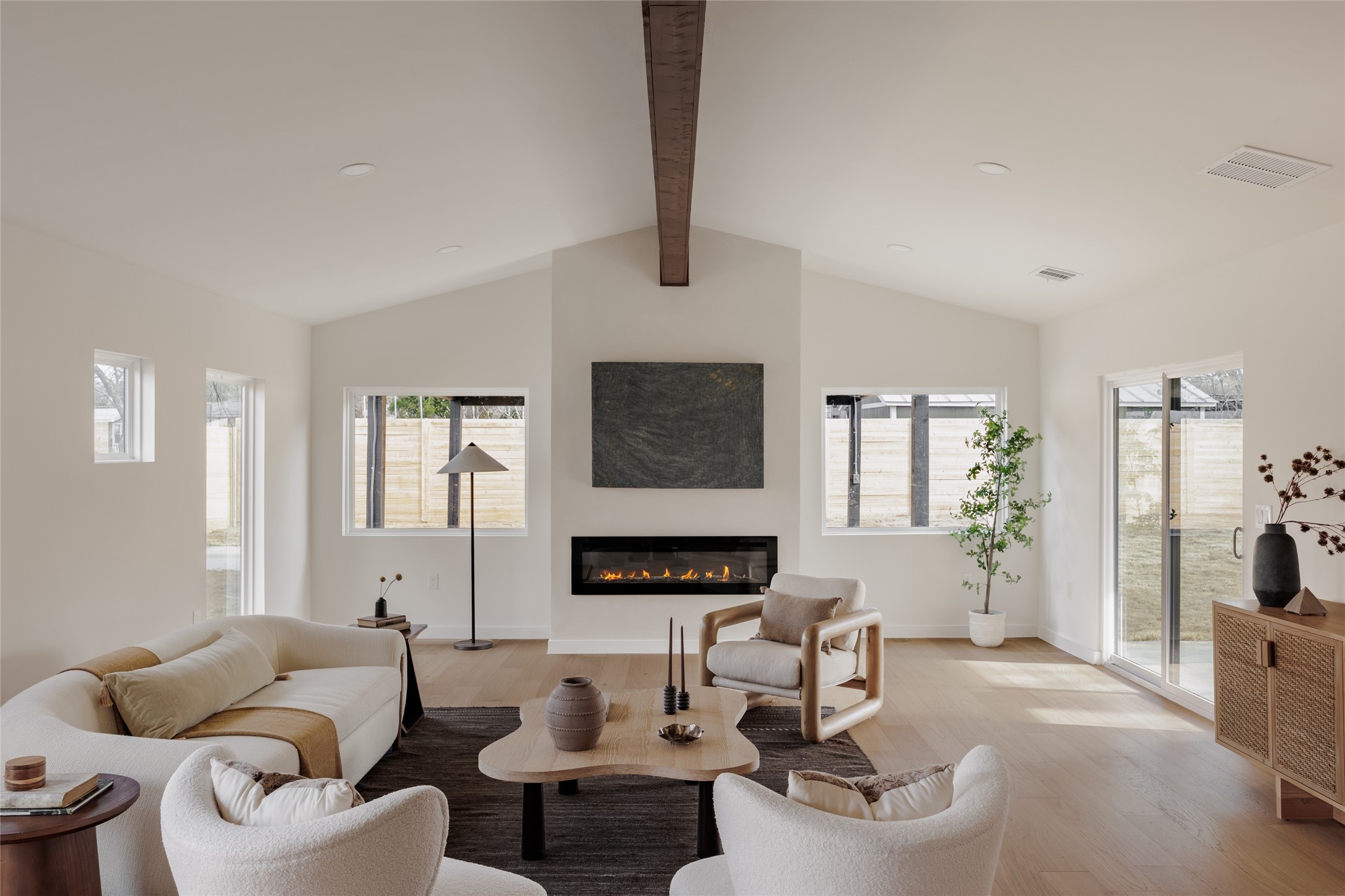 1400 Corona Drive Austin, TX 78723 - Photo 2 of 40