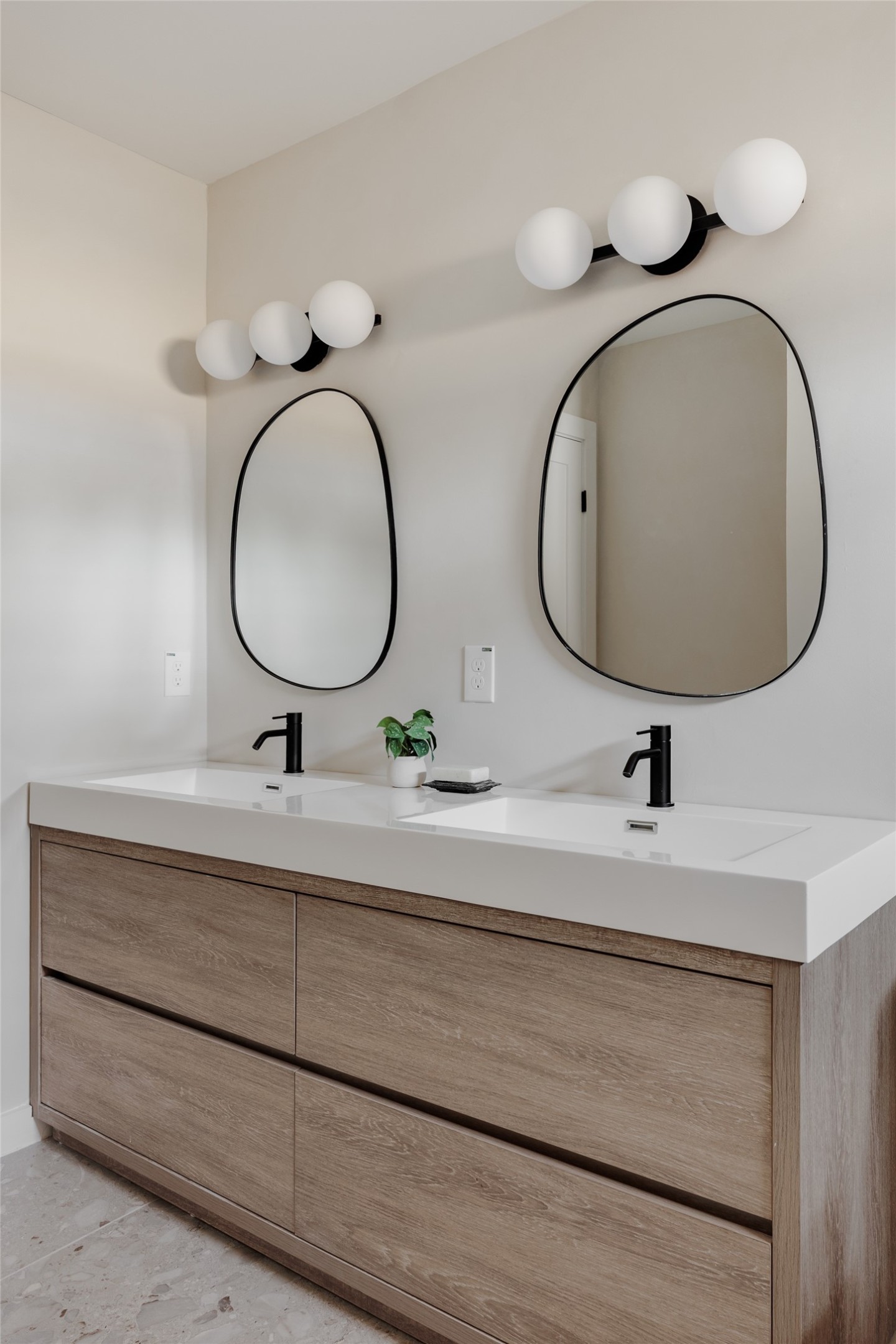 1400 Corona Drive Austin, TX 78723 - Photo 31 of 40