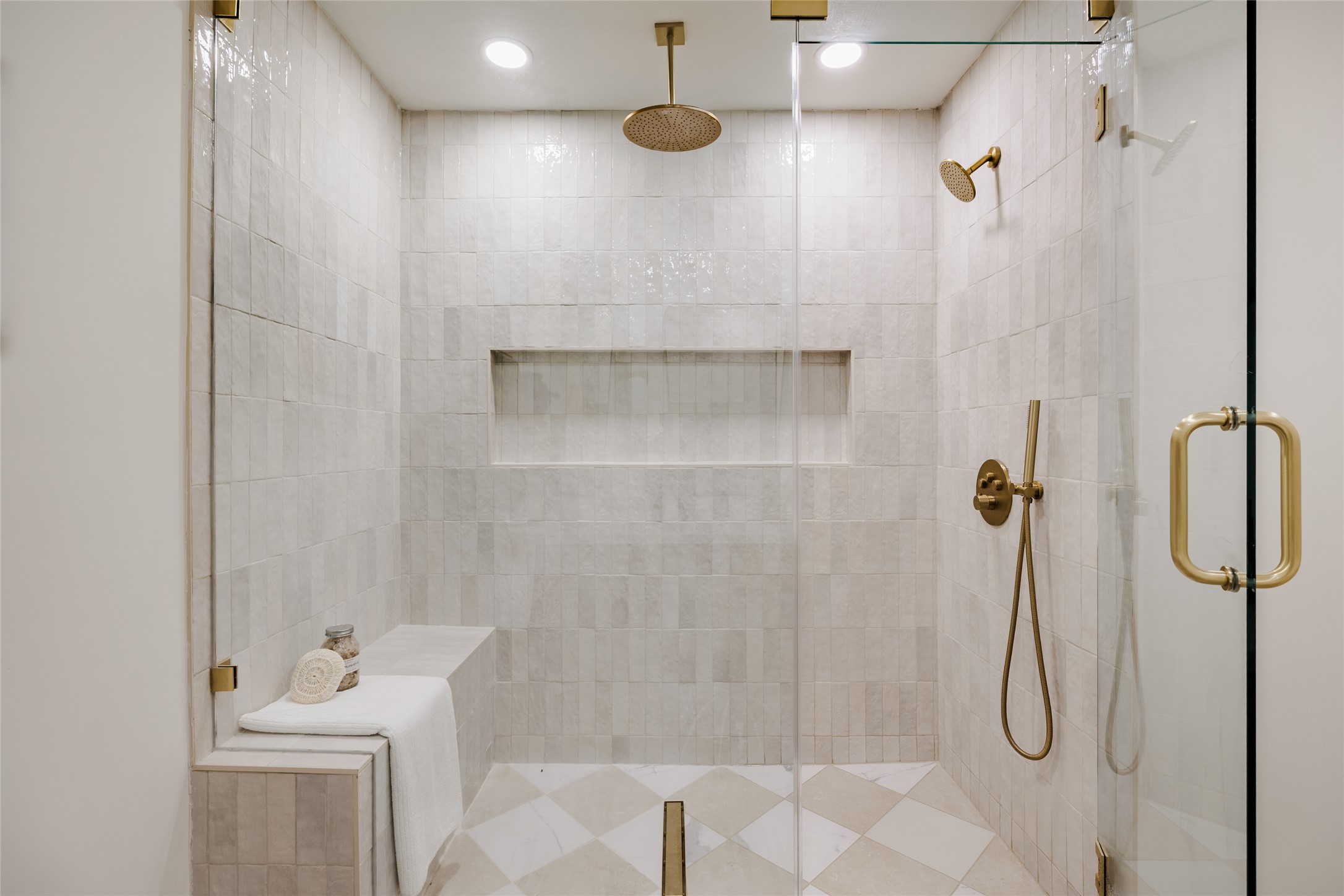 1400 Corona Drive Austin, TX 78723 - Photo 4 of 40