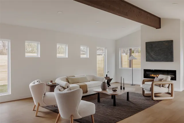 $875,000 | 1400 Corona Drive, Austin, TX 78723