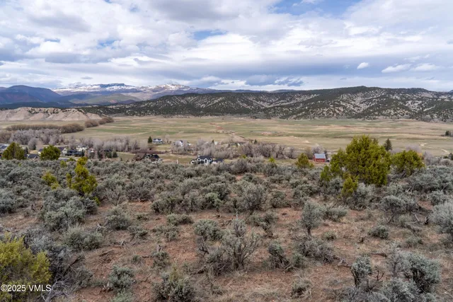 $495,000 | 989 East Haystacker Drive, Eagle, CO 81631