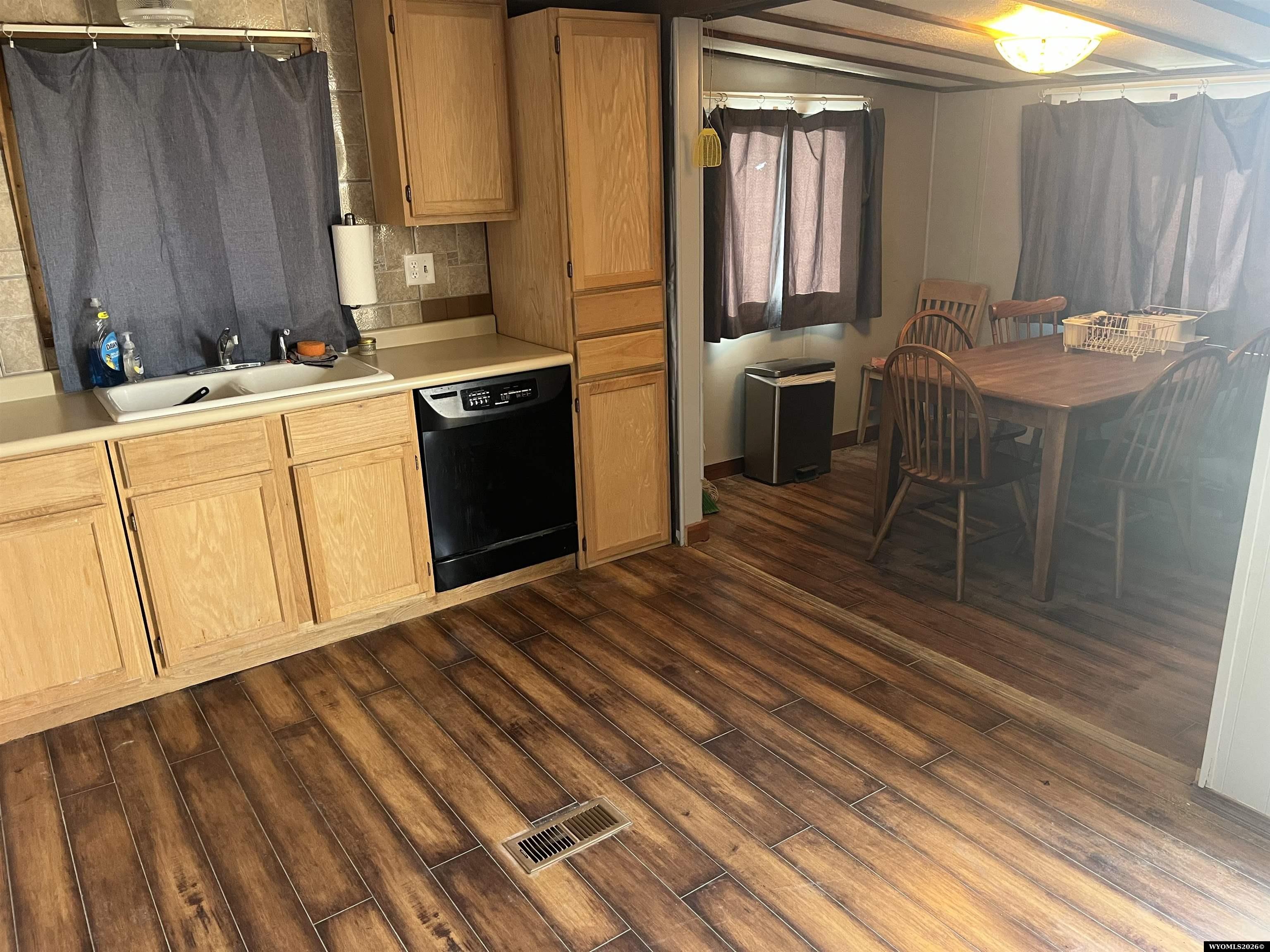 55 Seminoe Boat Club Sinclair, WY 82334 - Photo 5 of 7
