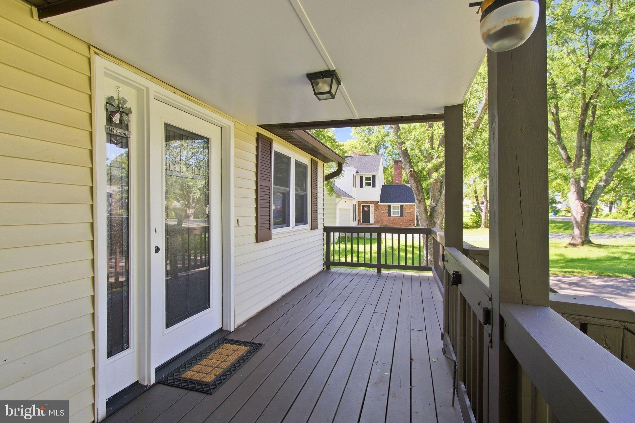 160 Choptank Road Stafford, VA 22556 - Photo 4 of 54 Welcome Home!