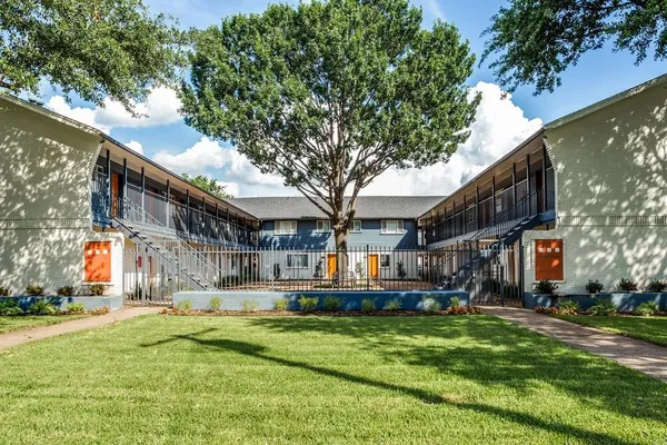 $999 | 4618 Reiger Avenue, Unit 101, Dallas, TX 75246