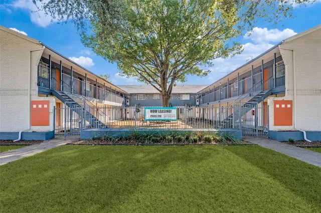 $995 | 4618 Reiger Avenue, Unit 101, Dallas, TX 75246