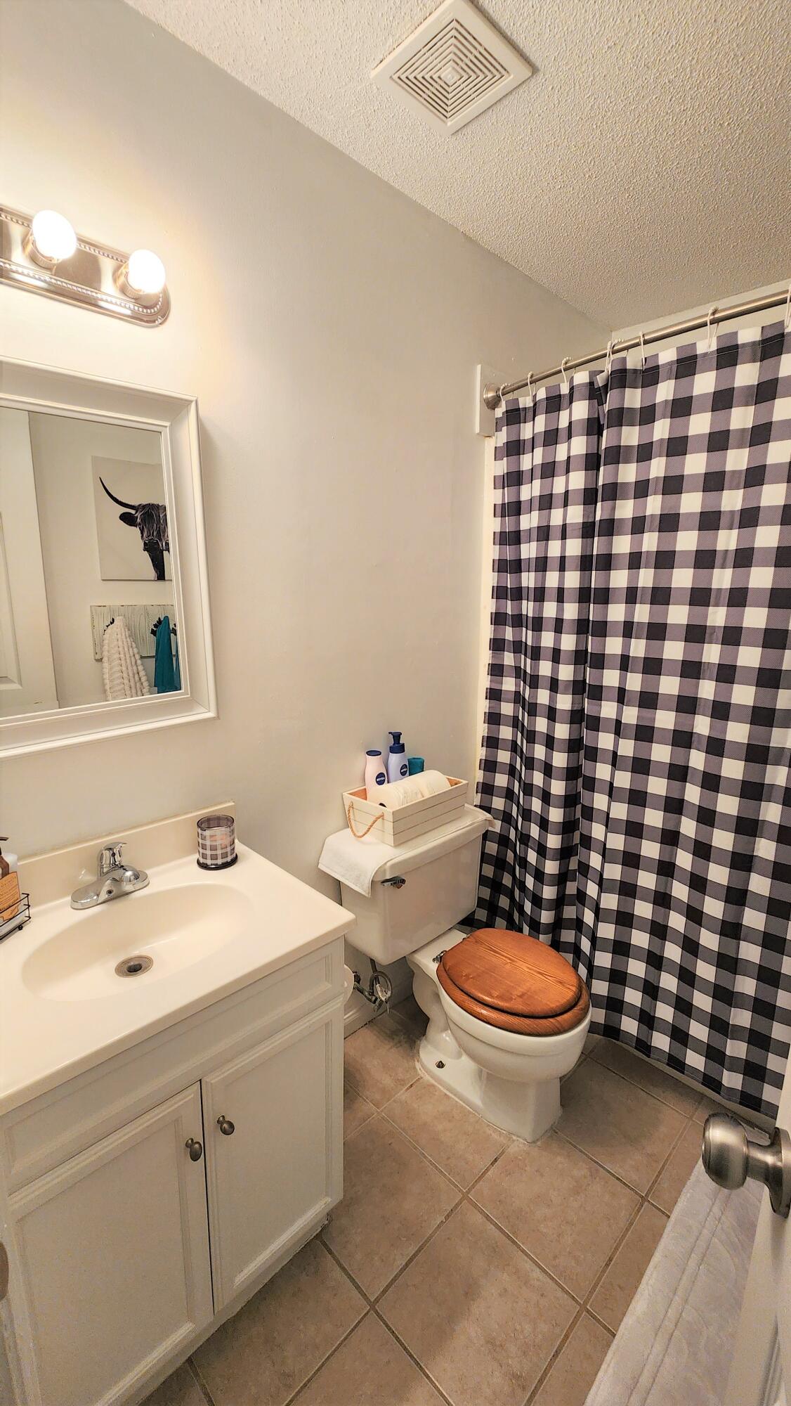63 Oak Grove Road Goose Creek, SC 29445 - Photo 15 of 25 Hall Bath