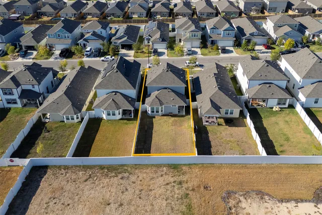 $310,000 | 156 Appleberry Lane, Elgin, TX 78621