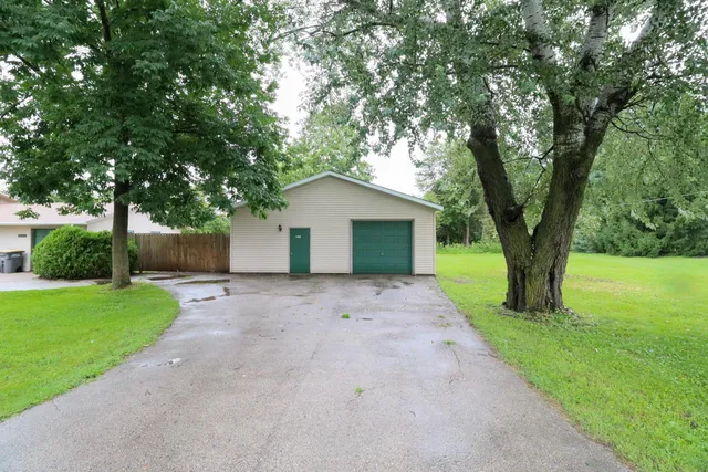 $335,000 | N6213 Fox Street, Onalaska, WI 54650