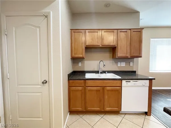 $2,140 | 10519 Allegrini Drive, Las Vegas, NV 89141