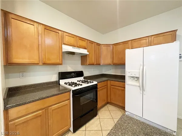 $2,140 | 10519 Allegrini Drive, Las Vegas, NV 89141