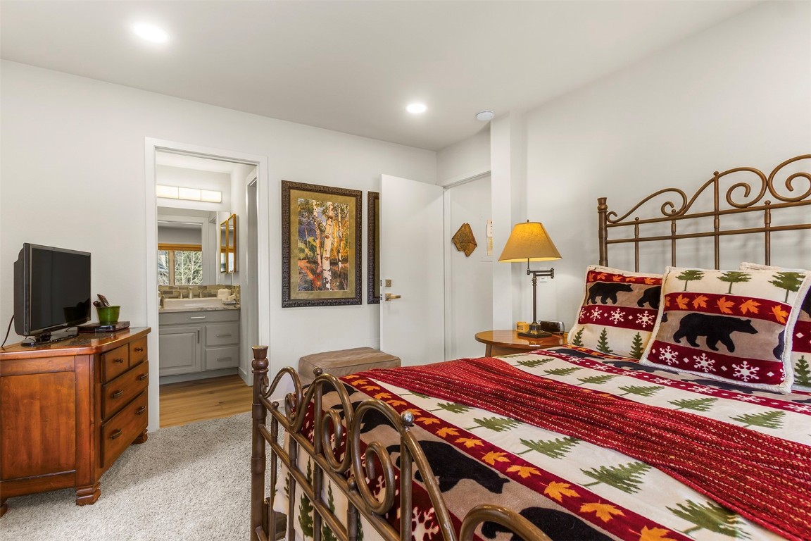 620 4 O Clock Road, Unit 128 Breckenridge, CO 80424 - Photo 12 of 32 Gallery Image 12