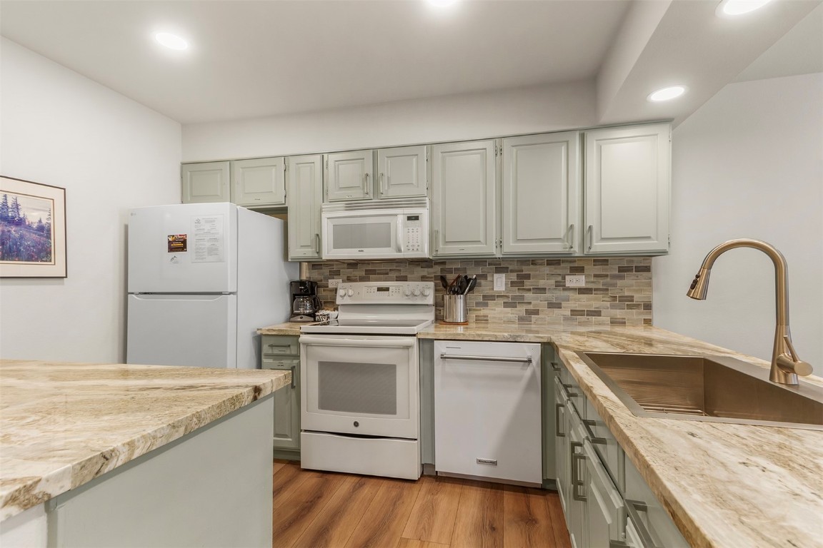 620 4 O Clock Road, Unit 128 Breckenridge, CO 80424 - Photo 9 of 32 Gallery Image 9