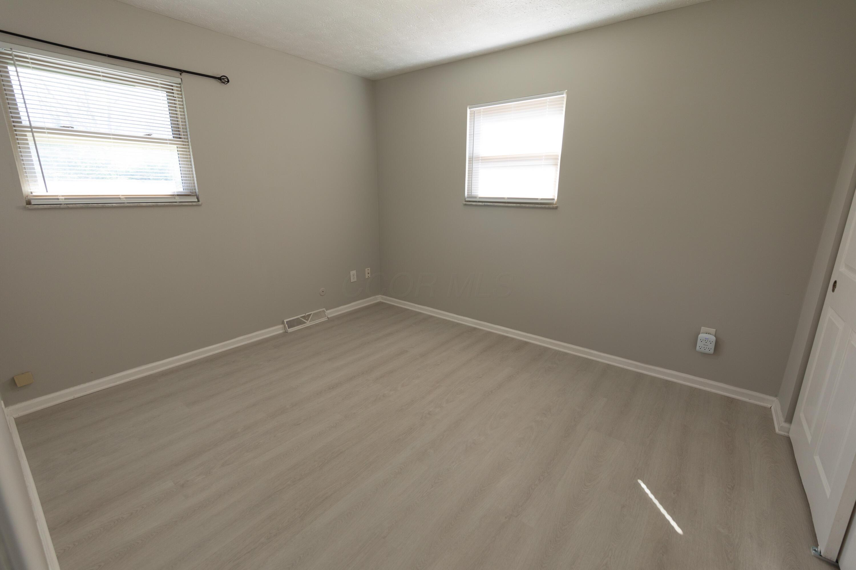 2114 Baldwin Road Reynoldsburg, OH 43068 - Photo 27 of 34 Bedroom 3