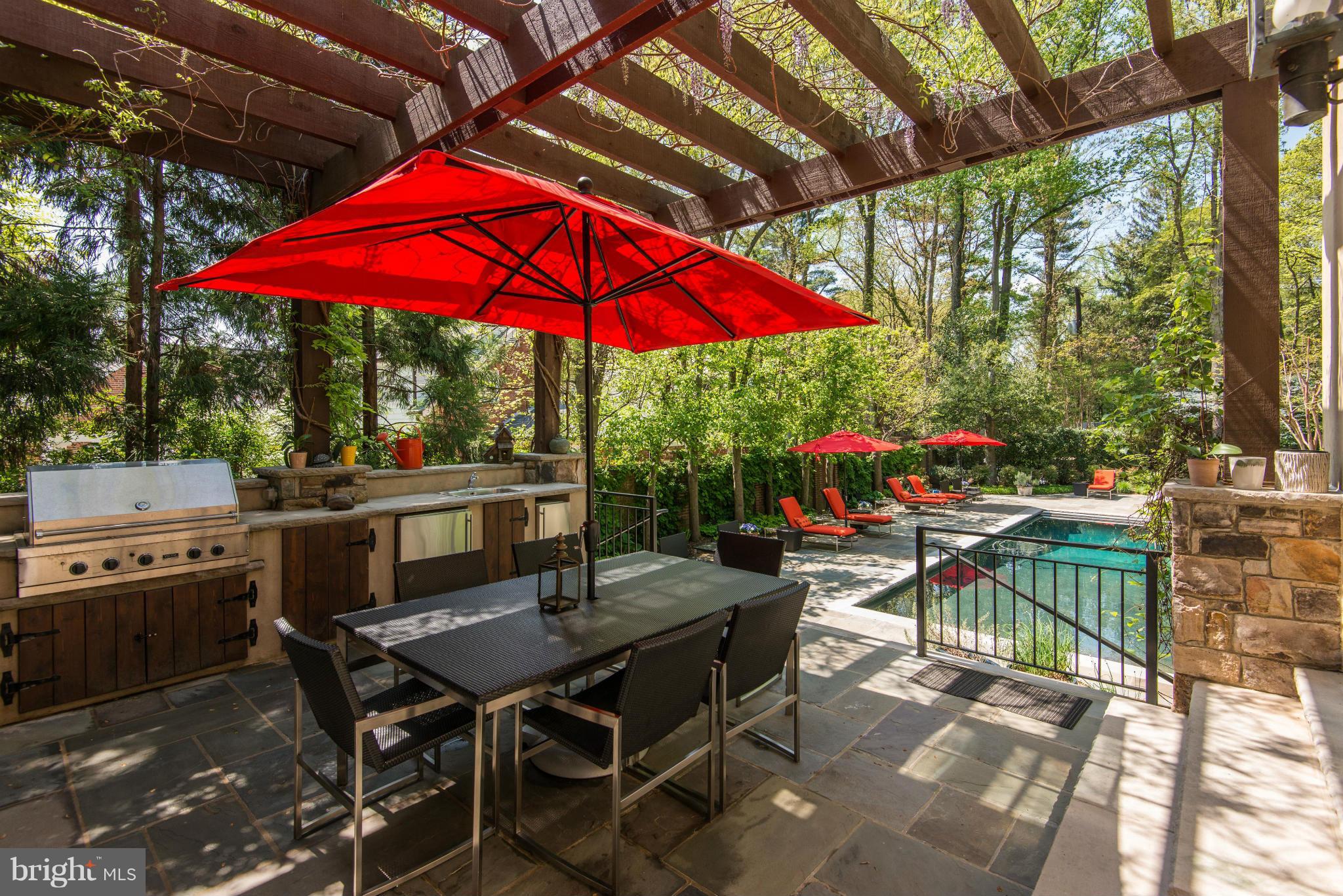 9121 Burdette Road Bethesda, MD 20817 - Photo 6 of 30 Loggia