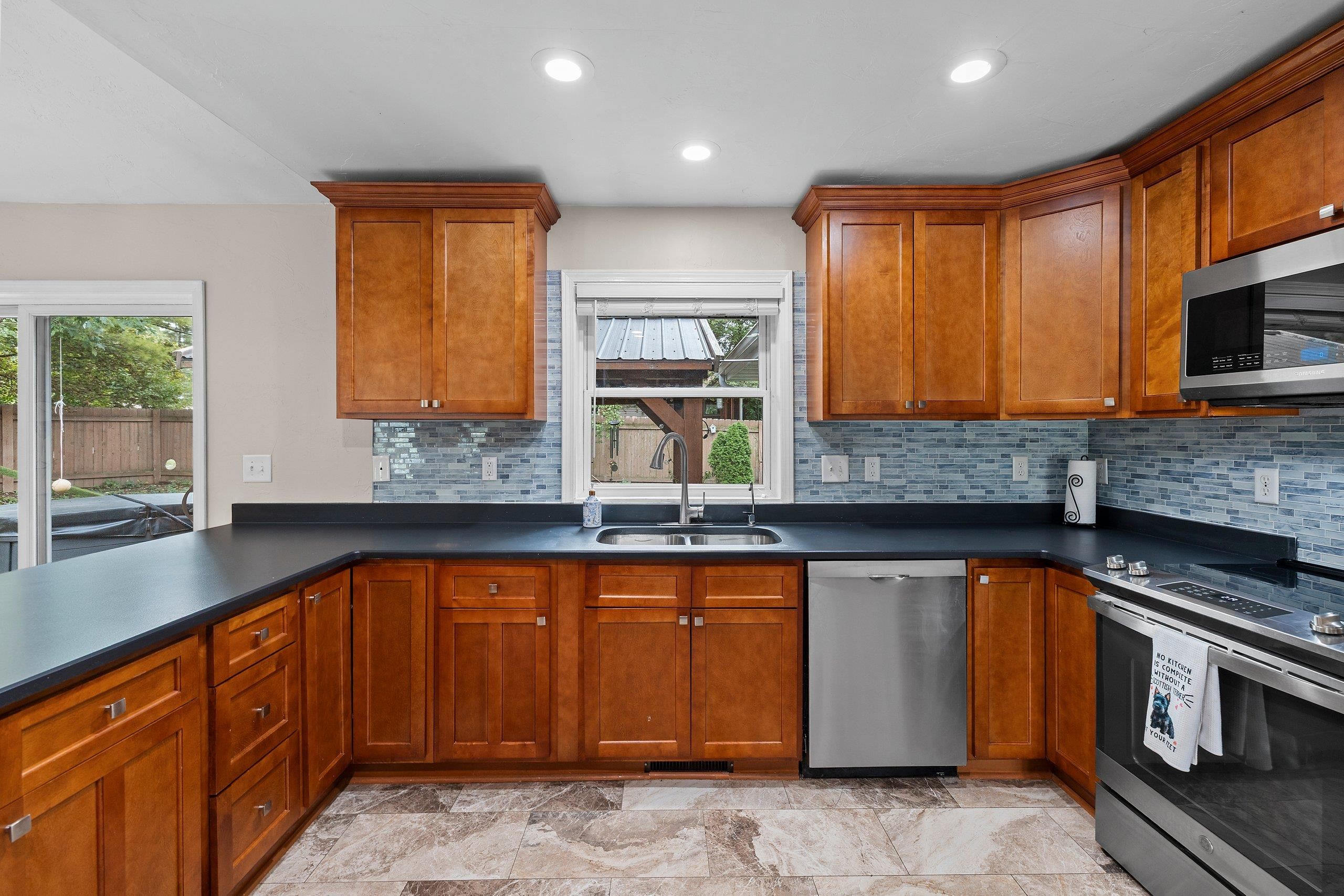 3003 Open Gate Trail Green Bay, WI 54313 - Photo 17 of 73 Gallery Image 17