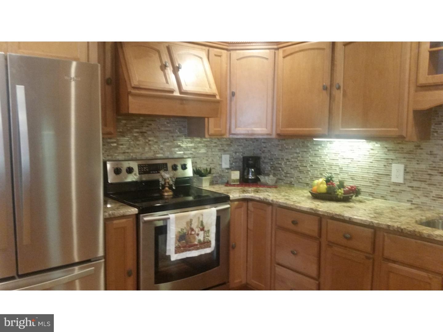 235 Brookside Road Norristown, PA 19401 - Photo 4 of 25 Gallery Image 4