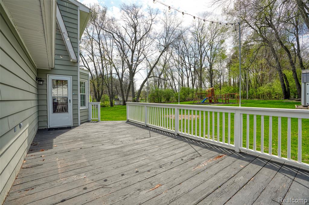 5390 Squires Manor Road Jackson, MI 49201 - Photo 8 of 35
