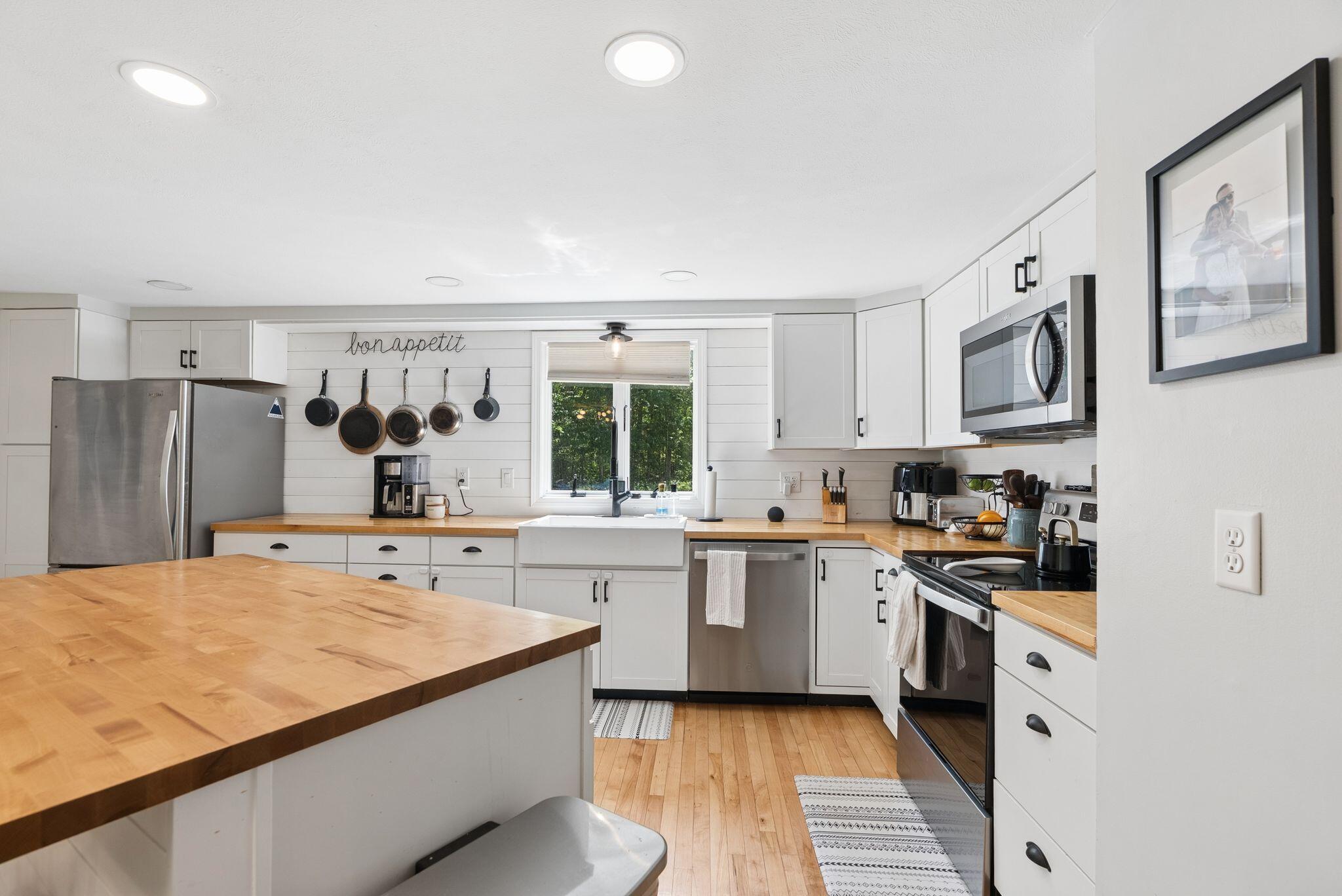 8 Larrabee Farm Road Scarborough, ME 04074 - Photo 10 of 37 Kitchen View