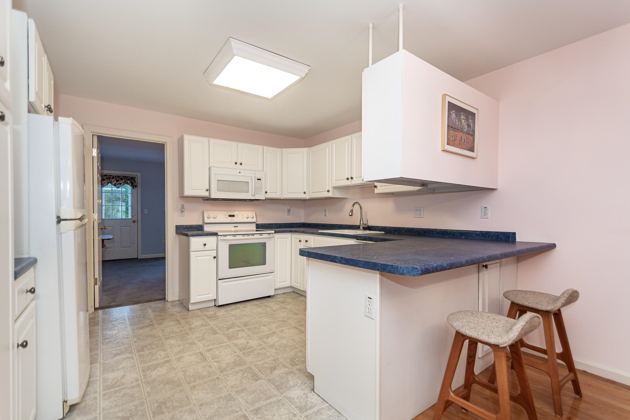 59 Pleasant Street Windham, NH 03087 - Photo 6 of 40 Gallery Image 6