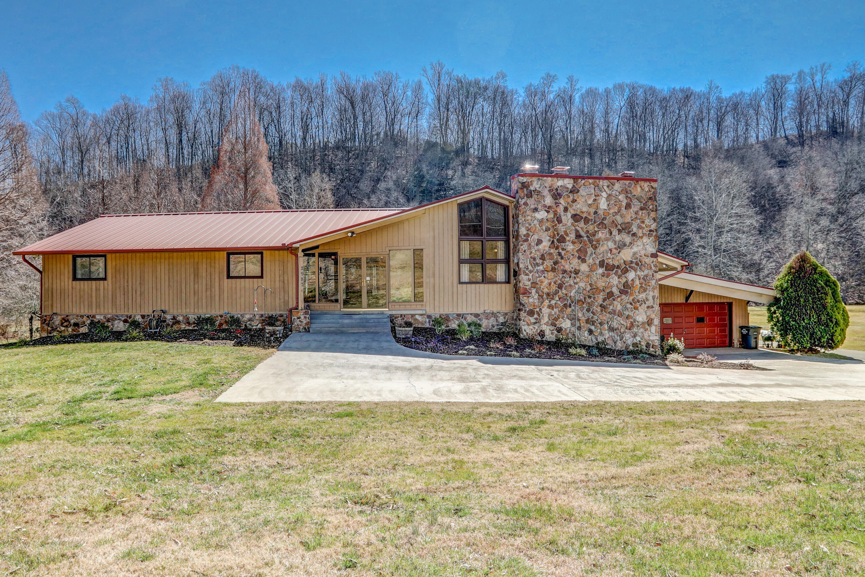 2987 Reservoir Road Kingsport, TN 37660 - Photo 1 of 137 B42A9483_4_5_6_7-2