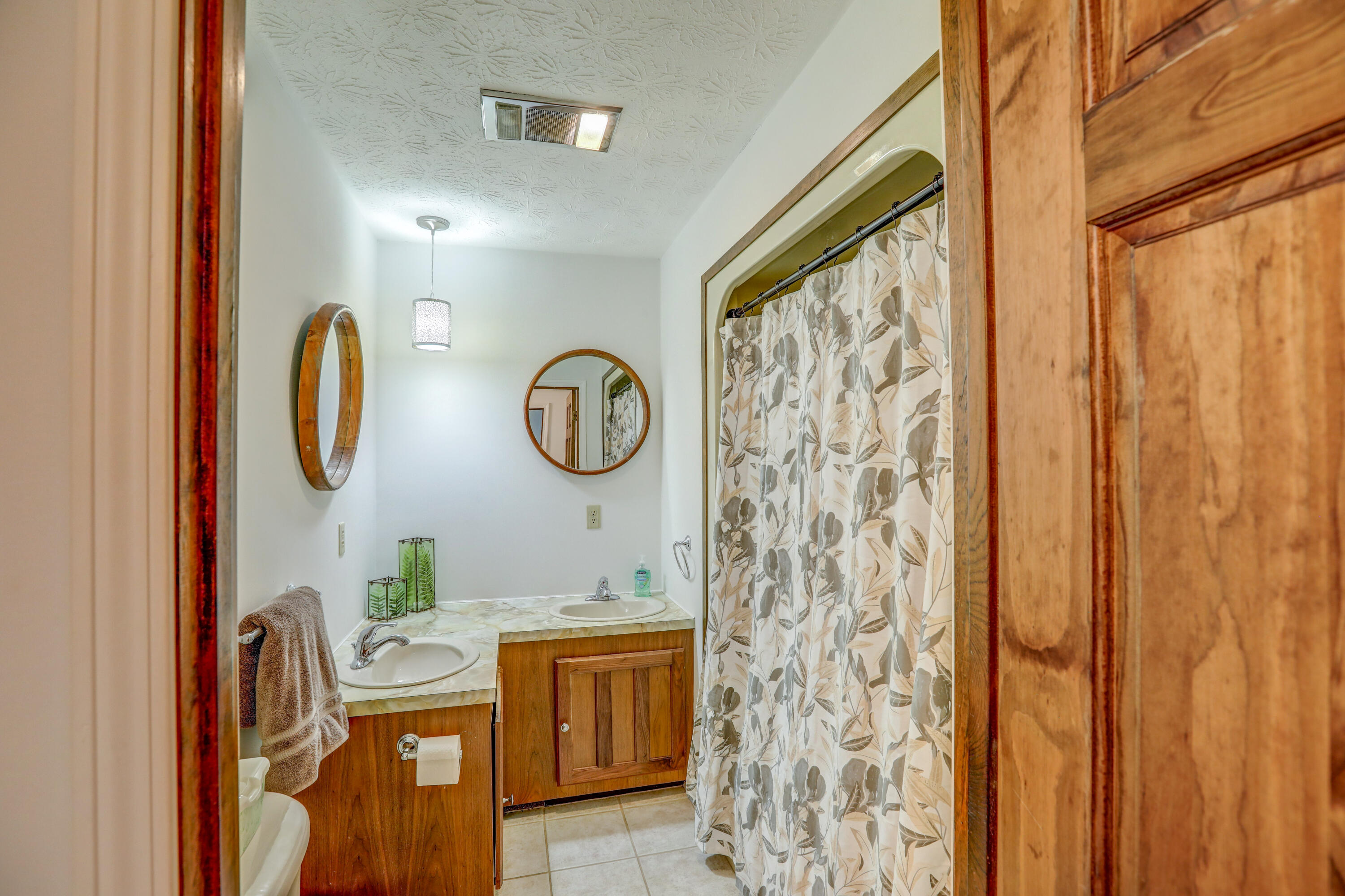 2987 Reservoir Road Kingsport, TN 37660 - Photo 25 of 137 B42A9143_4_5_6_7