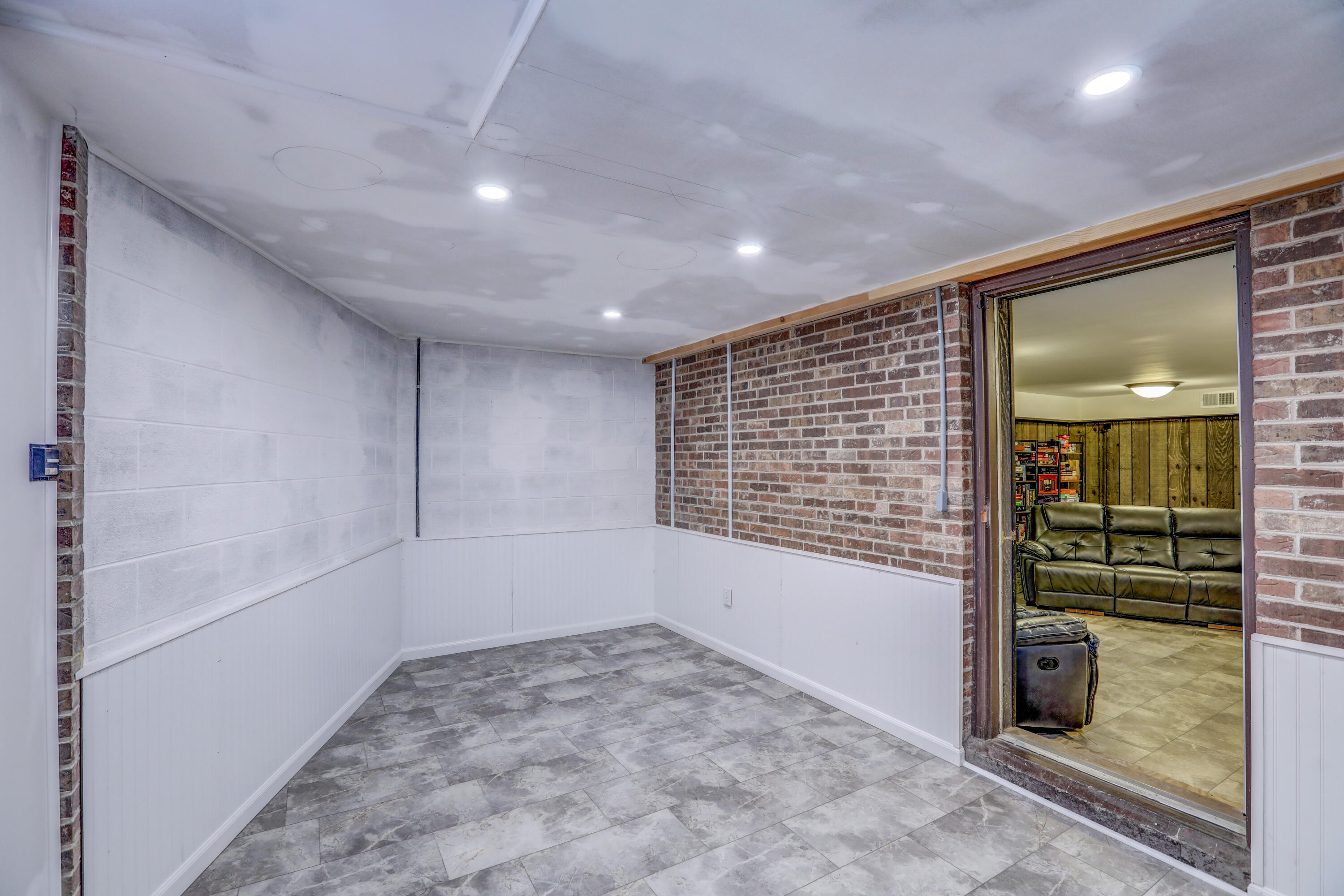 2987 Reservoir Road Kingsport, TN 37660 - Photo 47 of 137 B42A9258_59_60_61_62