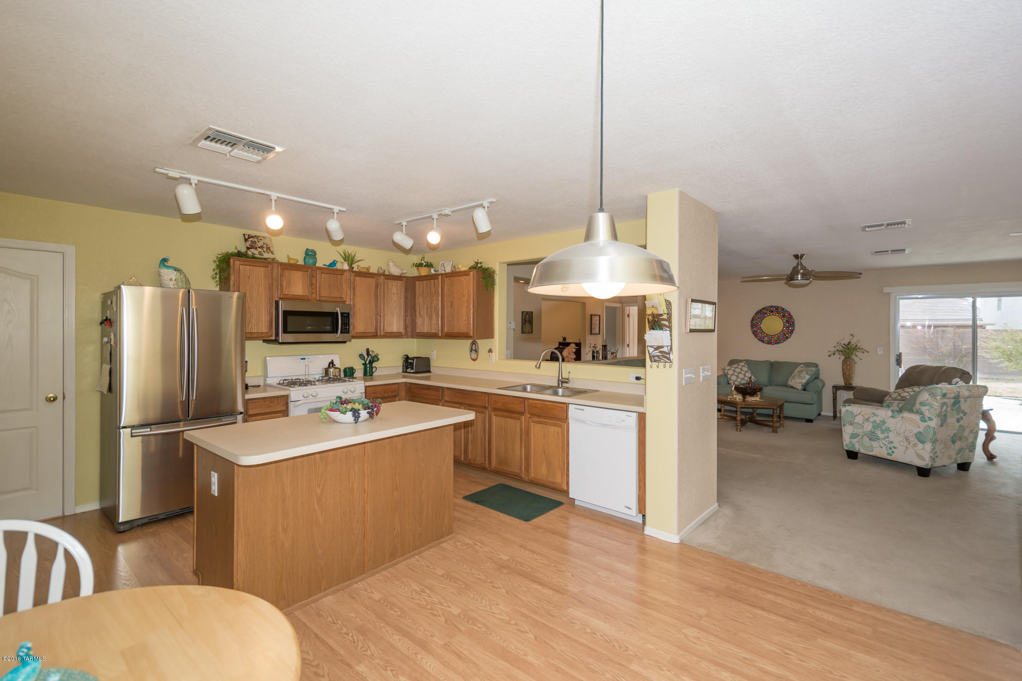 7747 West Oak Stream Road Tucson, AZ 85743 - Photo 13 of 39