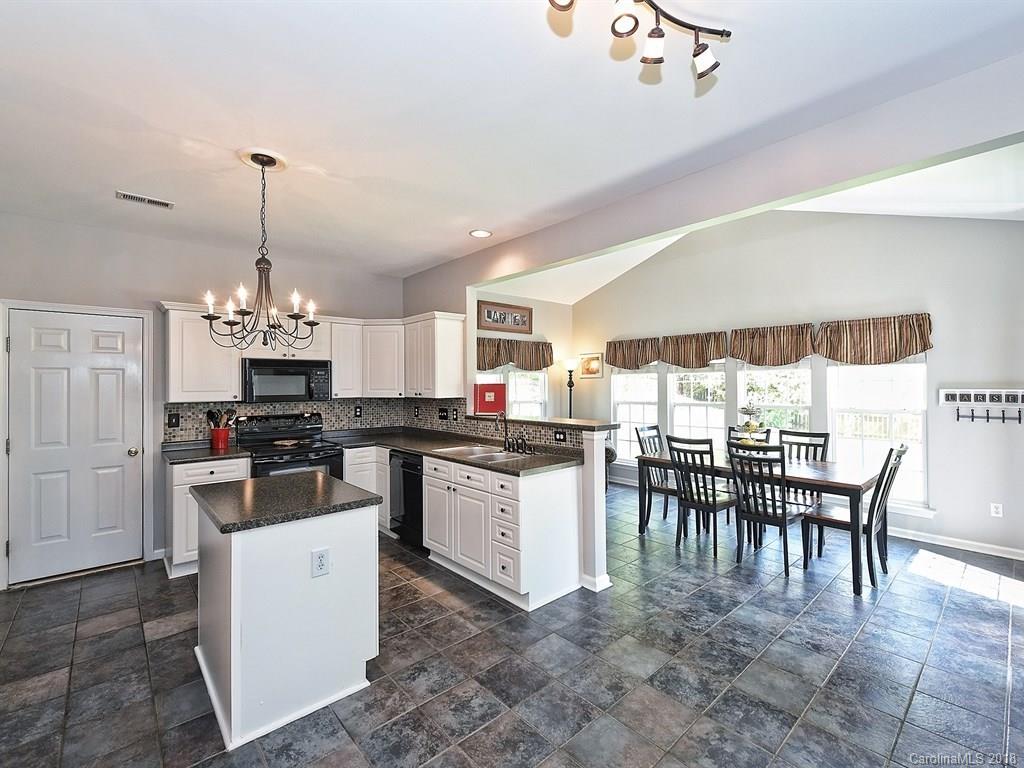 708 Warwick Way Fort Mill, SC 29708 - Photo 9 of 24
