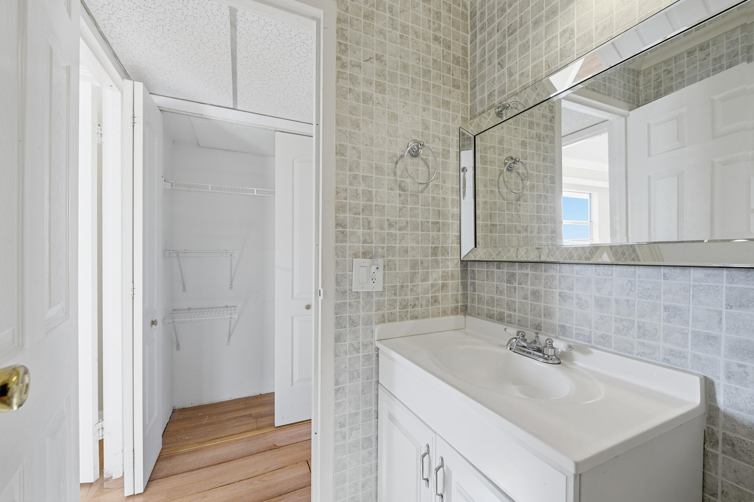 710 Monaco Court Delray Beach, FL 33446 - Photo 15 of 40 35_dsc_6676