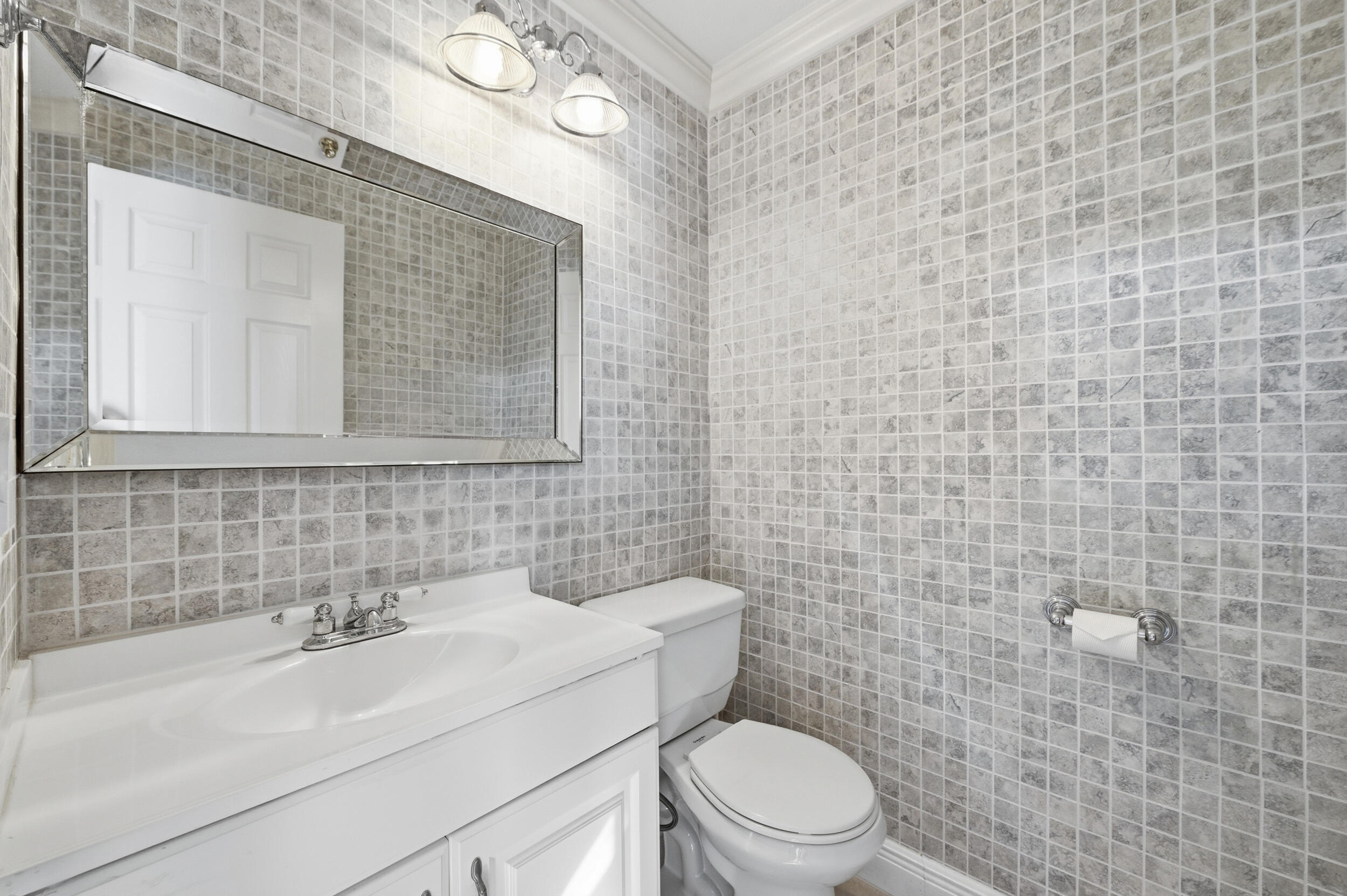 710 Monaco Court Delray Beach, FL 33446 - Photo 16 of 40 33_dsc_6671