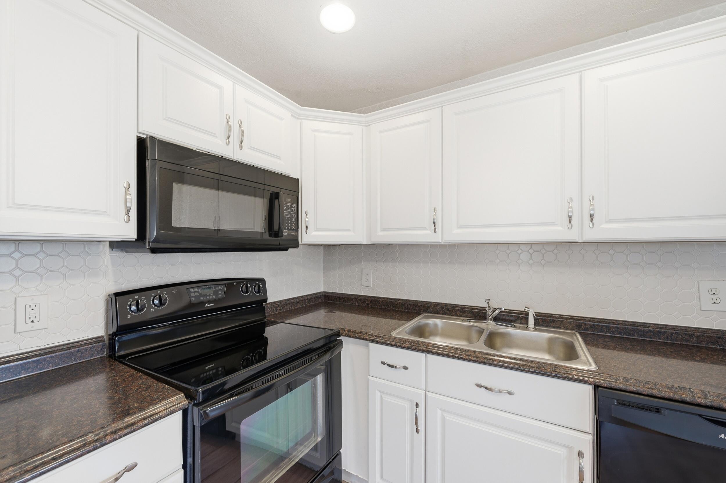 710 Monaco Court Delray Beach, FL 33446 - Photo 7 of 40 58_dsc_6756