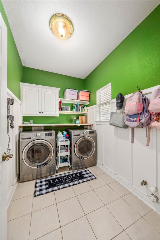 3313 Fox Hollow Circle Waco, TX 76708 - Photo 32 of 88 a utility room with dryer washer and a view of kitchen